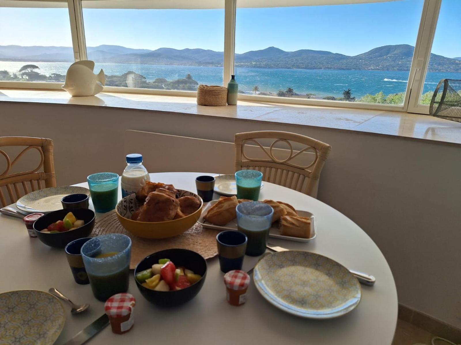 Apartamento Standing, Vue Golfe Avec Parking Gratuit *